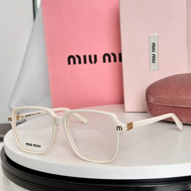 MIU MIU
